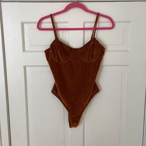 Superdown Velvet Ribbed Bodysuit